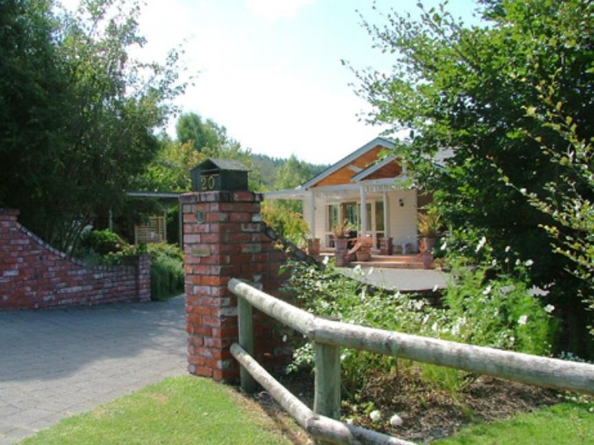 Acacia Bay Lodge Bed & Breakfast Taupo Exteriér fotografie